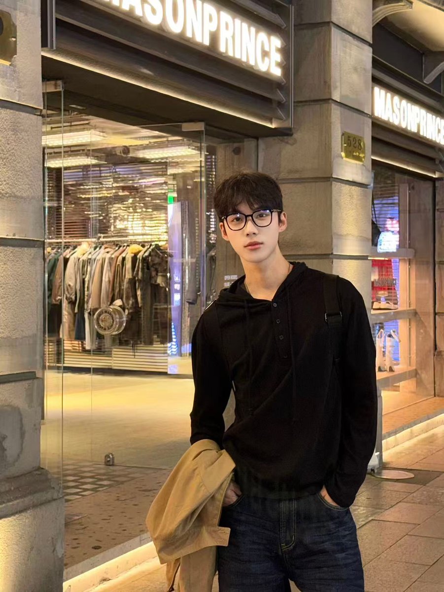 【胖虎】上海，21/180/60，🉑0/6/9，技术非常棒