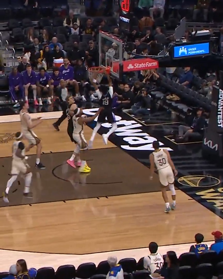 Thanksgiving isn't 'til Thursday but the jam is ready now 🍽️ 