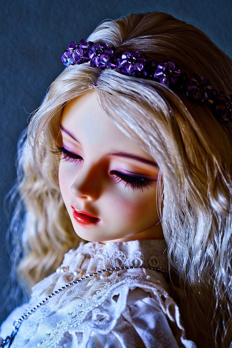 ＃doll　＃ドール　＃人形　＃スーパードルフィー　＃教室Aヘッド　＃α7CR　眠り目の子には魔力があるのでしょうか？　古いヘッドなんですけど、威厳と貫禄があります。うちでは長男役を務めています。少年ドールの要です。