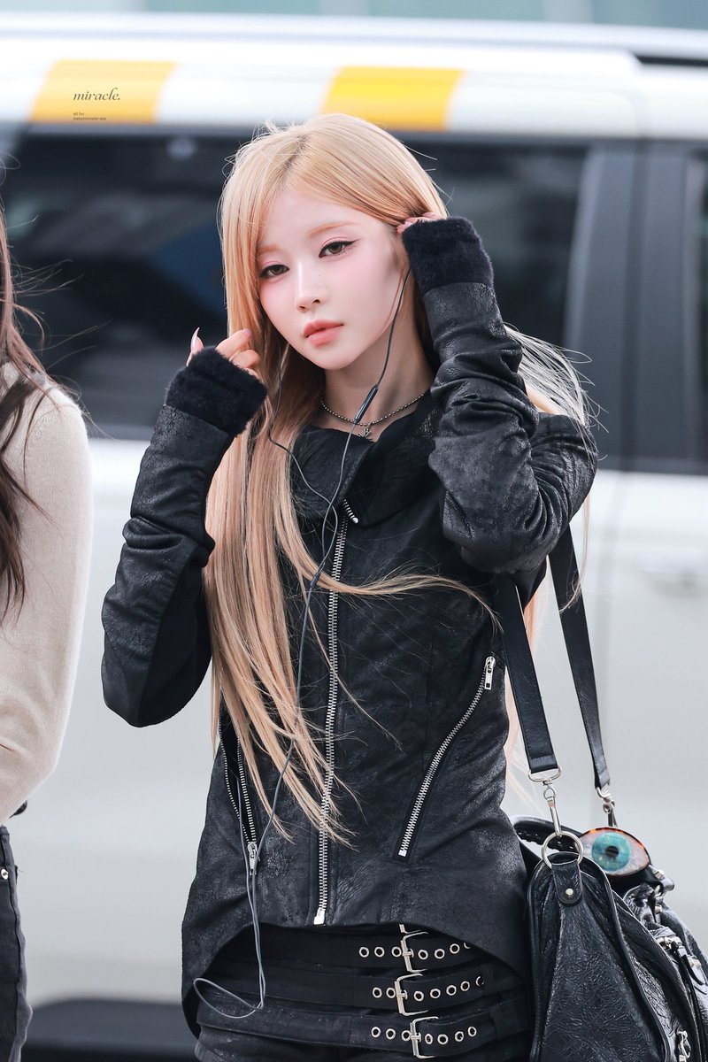 251125 ICN

#ASA #ENAMIASA #아사 
#BABYMONSTER #베이비몬스터