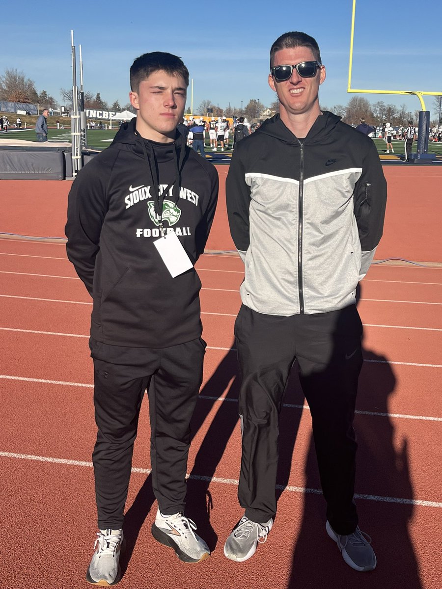 Had a Great Gameday visit at Northern Colorado, thank you for having me come out.
 <a href="/CoachPazak/">James Pazak</a> <a href="/CoachJBHall/">JB Hall Jr</a> <a href="/UNC_BearsFB/">Northern Colorado Football</a> #BearCountry <a href="/LeeIrvine734/">Lee Irvine</a> #BleedGreen