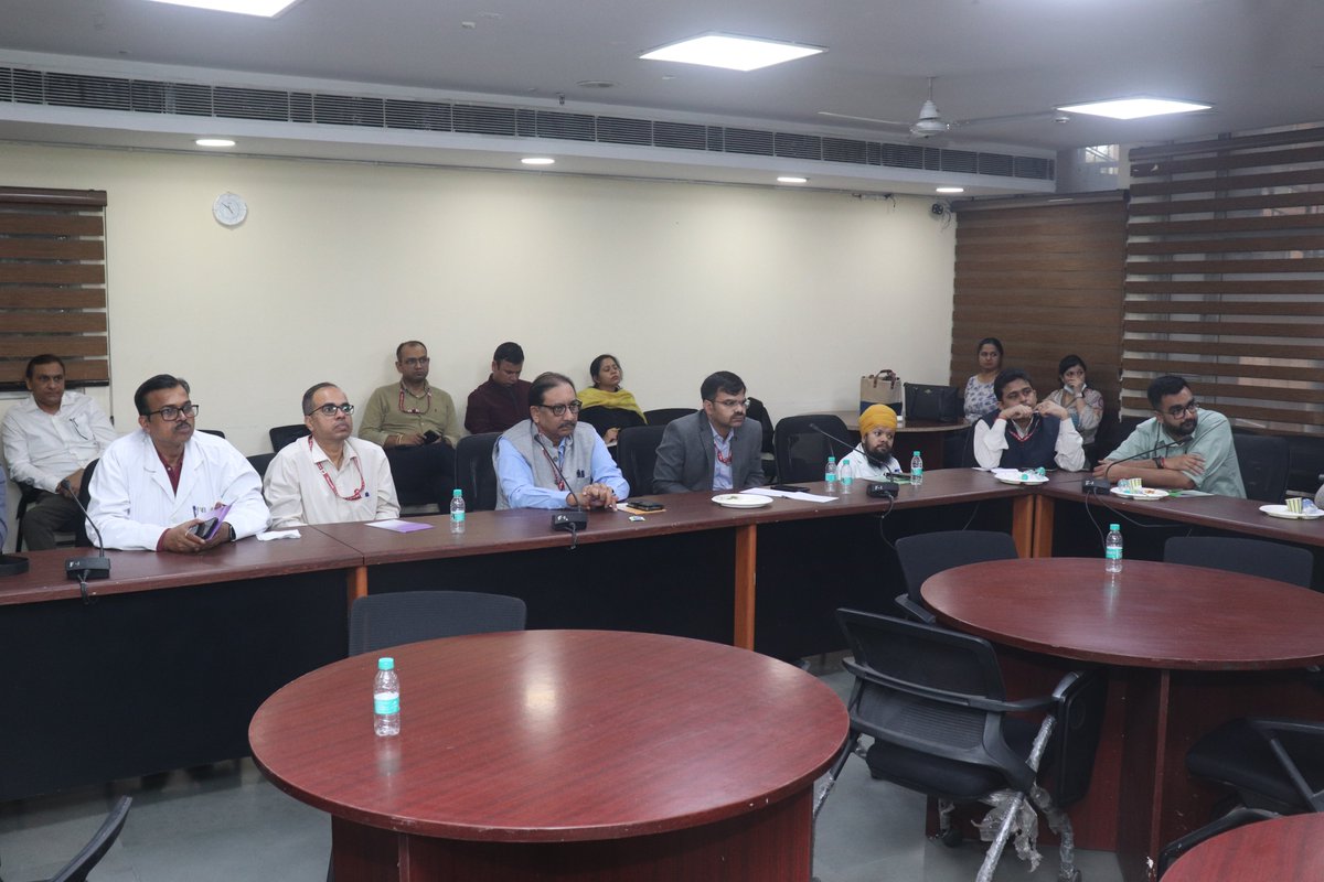 vikasdhikav's tweet image. Speaking to colleagues in alma mater is specially pleasing-faculty development program at RML Hospital &amp;amp; PGIMER Delhi in evidence based medicine.
#capacitybuilding #FacultyDevelopment #workshop #FacultyAchievement #training #almamater #research #evidencebasedmedicine #riskofbias