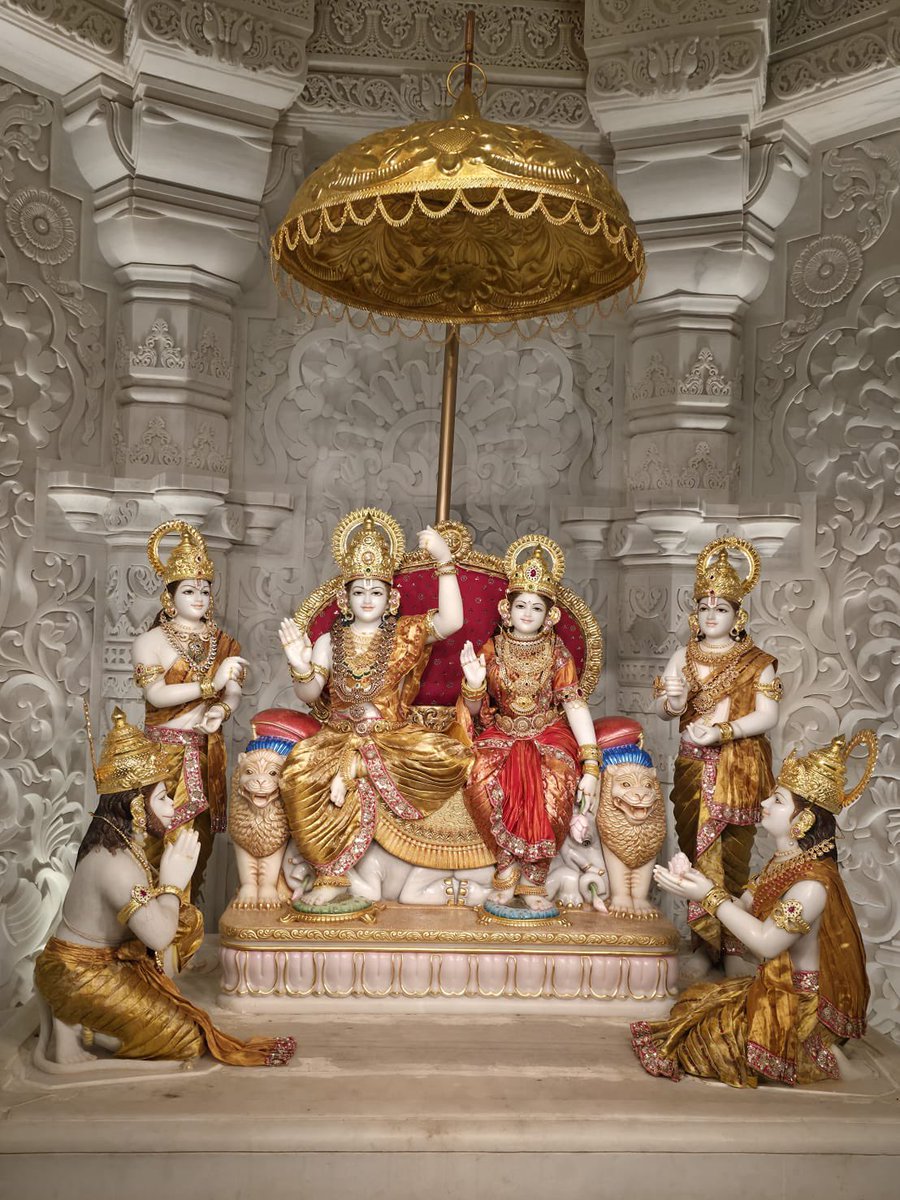 राम दरबार की आज की तस्वीर

#RamTemple #Ayodhya