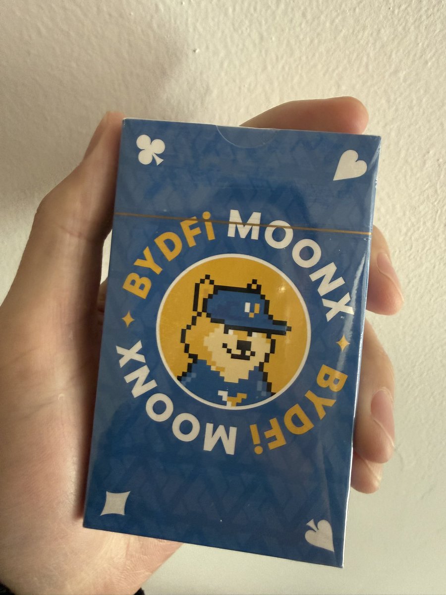 很荣幸收到#BYDFI交易所#MoonX 的周边！💫 品牌感拉满，颜值与实用性并存希望#MoonX 未来做大做强，继续保持对用户的真诚初心，  一定会一步步走向更高、更远！🚀🌙