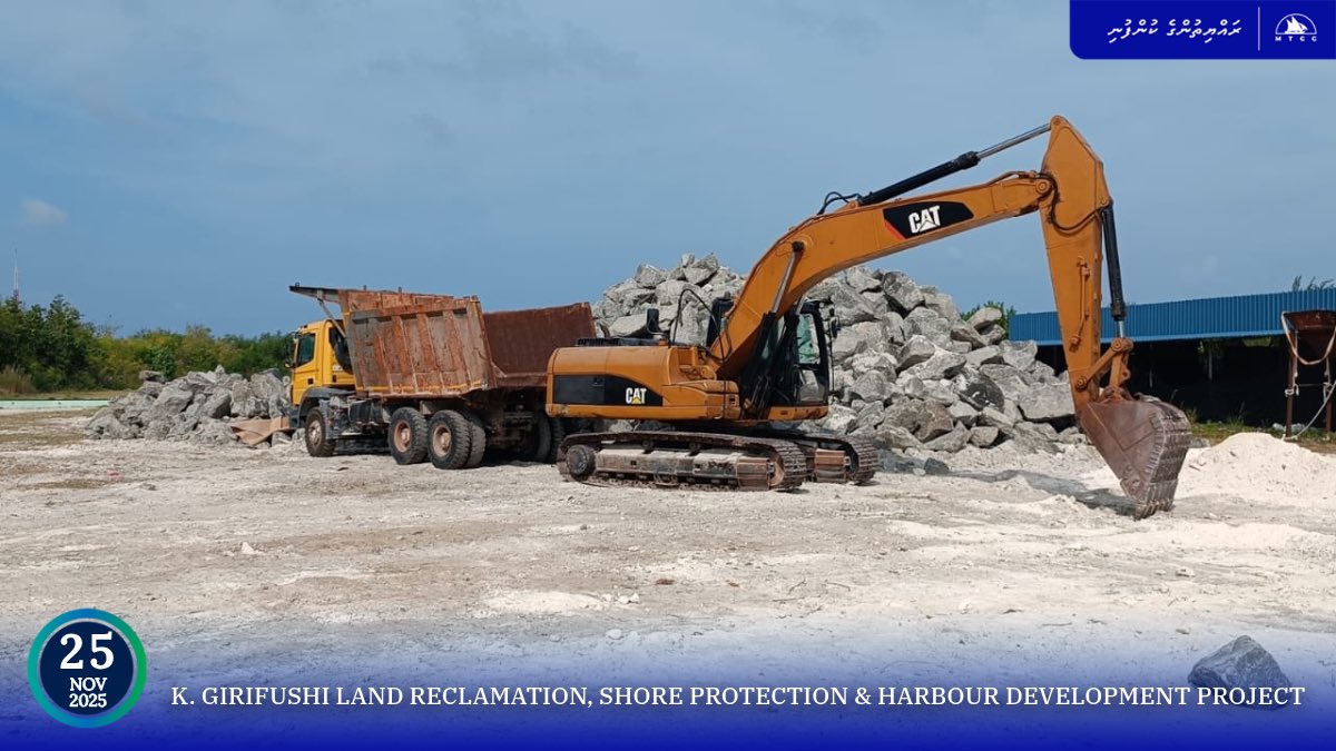 MTCCPlc's tweet image. Project Update: K. Girifushi Land Reclamation, Shore Protection and Harbour Upgrade Works

Preparation for sand bund work is ongoing.

Follow more updates at: projects.mtcc.com.mv

#MTCCProjects #TeamMTCC #RayyithungeKunfuni #GaumuBinaakurumugaaMTCC