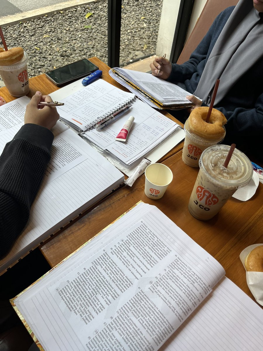 geophysiicist's tweet image. gak kerasa ya udah 1 tahun yang lalu…