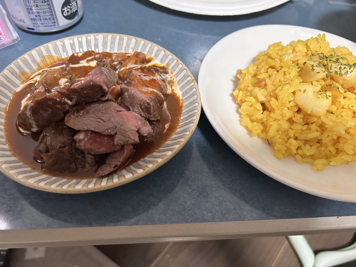 ここのアパート(社宅借り上げ)に料理人いるから定期的におつまみきてむっちゃ嬉しいわ！うめえ！