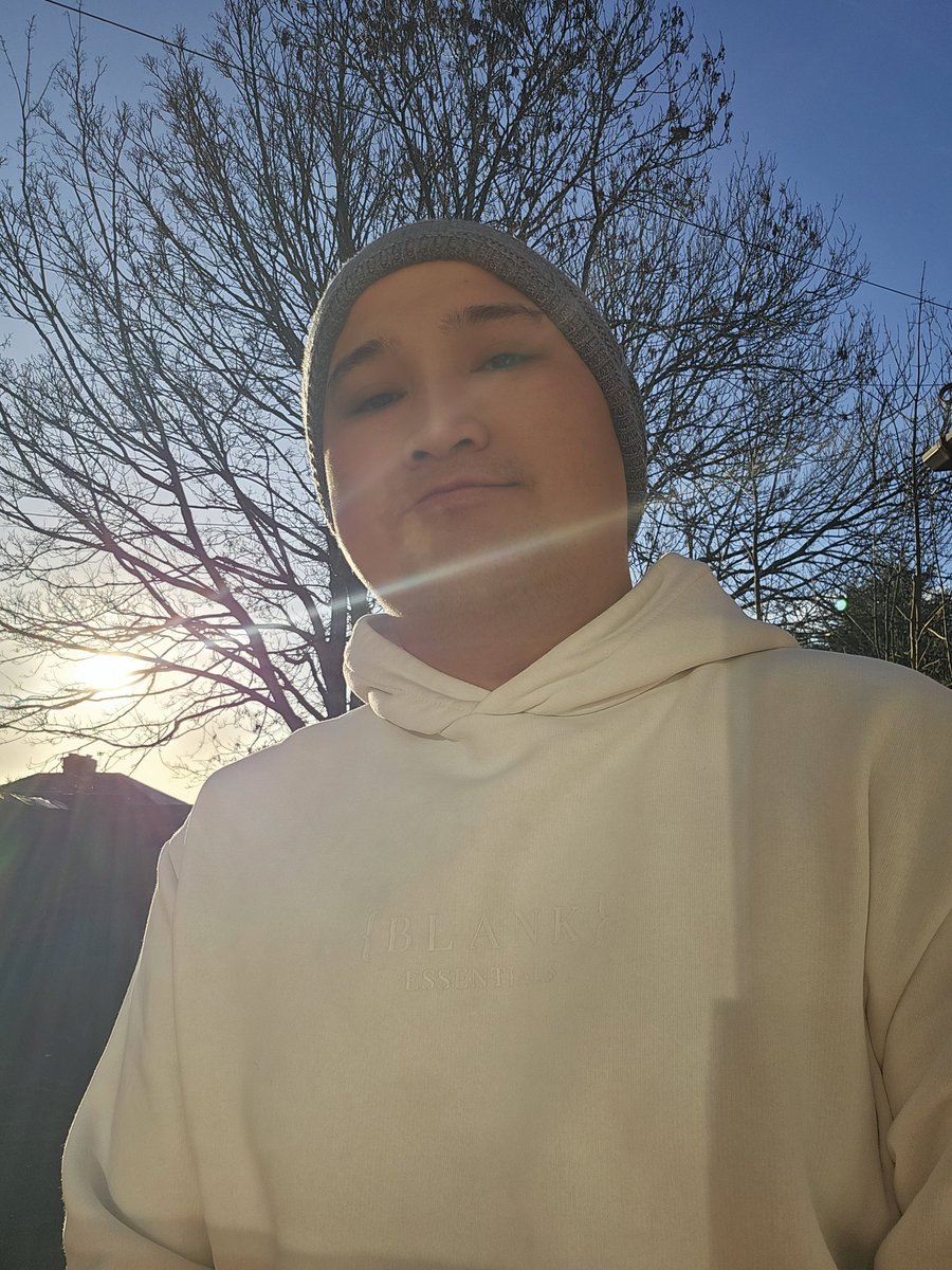 onmyodocaster's tweet image. Umagang kay lamig :)