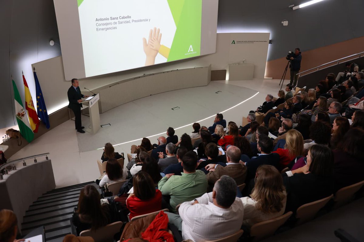 📢 Hoy presentamos el Primer Plan Integral de Atención Temprana 2025-2029, un plan pionero en España que sitúa a Andalucía como referente nacional.

Un documento elaborado mediante un amplio proceso participativo y riguroso.

Más de 42.000 menores andaluces de 0 a 6 años podrán