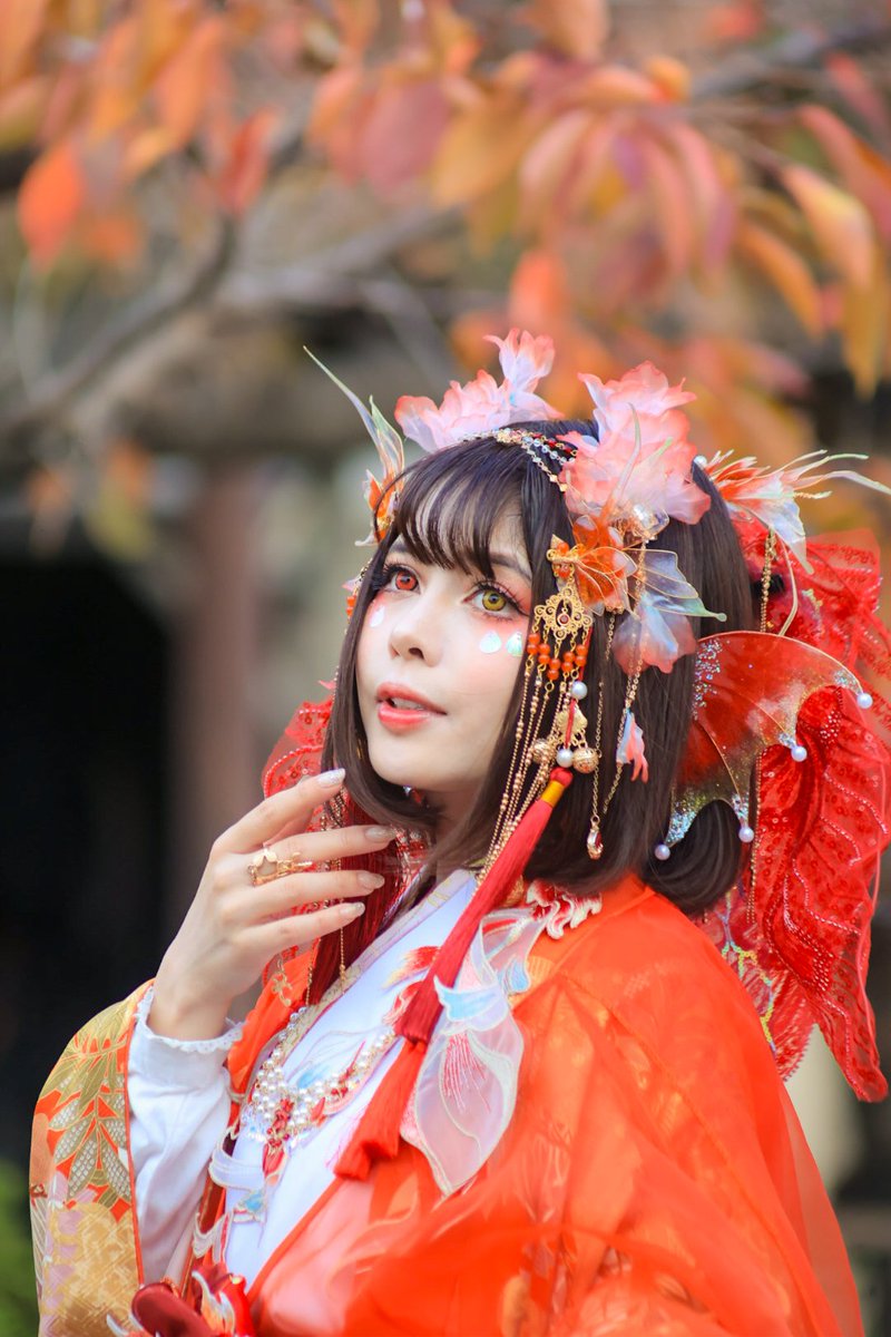 紅葉スポットで天使を📷️ 本当お綺麗でした 弥生姫様 @yayoitsukikage