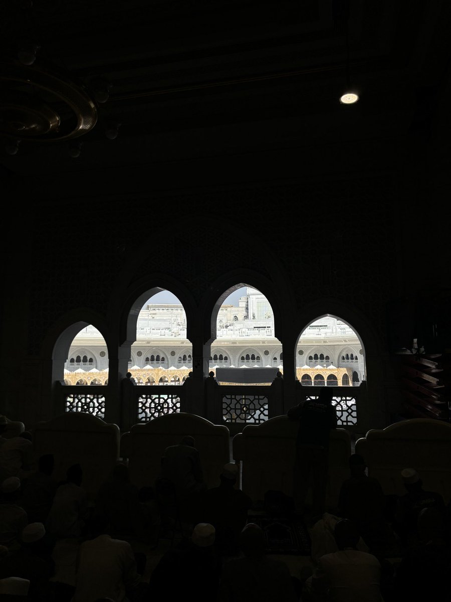 سَدَّنْ tweet media