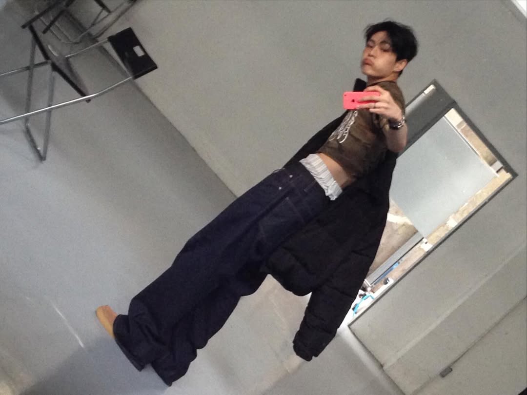 📷] 251125 | KIM JUNMIN Instagram Update @/jmyni 🐈‍⬛: “ Summer