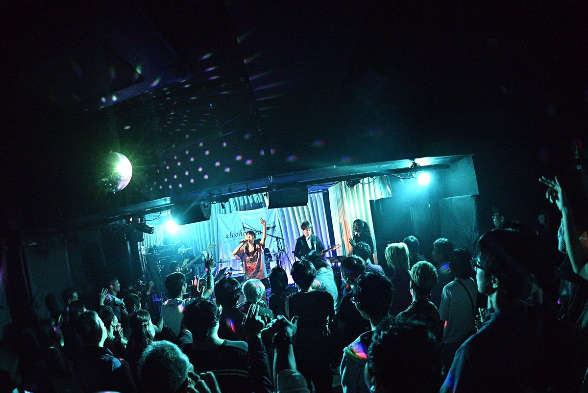 PhotobyGenki's tweet image. 2025.6.14
alcohol tea
in 下北沢LIVEHAUS

#alcoholtea
#下北沢LIVEHAUS
#PhotobyGenki