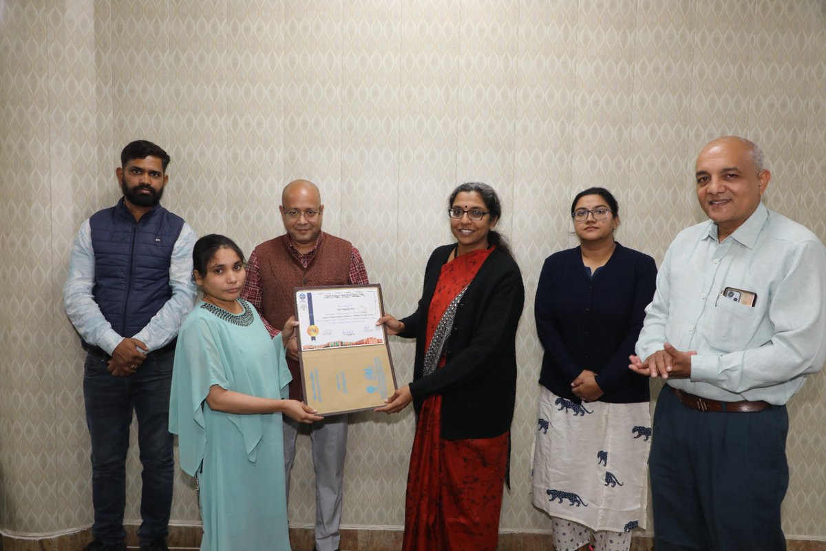 CSIR_CDRI's tweet image. This initiative reflects CSIR-CDRI’s commitment towards capacity building and empowering young scientists in advanced life science research. 
@CSIR_IND @CsirSkill @IndiaDST  @MSDESkillIndia

#SkillDevelopment #ElectronMicroscopy #LifeSciences  #TrainingProgram #CapacityBuilding