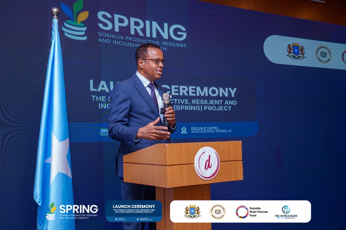 SPRING_MOF_SOM's tweet image. CBS Governor Mr. Abdirahman M. Abdullahi notes the importance of SPRING’s vision, emphasizing the need for microfinance policies, and strengthened RSM policies. He also extends appreciation to all Somali partners driving this progress. #SPRINGProject #Somalia #CBS #FinanceReform