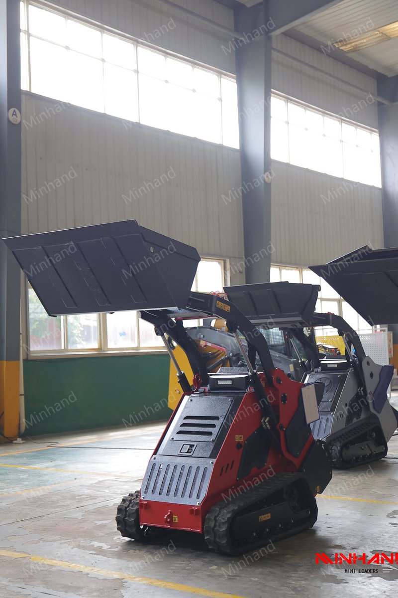 MINHAND2025's tweet image. 🚜 MH925H: compact loader, tipping 950kg, operating 333kg, Yanmar diesel, versatile &amp;amp; durable for construction, landscaping, and farm work.

📧 Bruce.liu@minhandintel.com
🌐 minhandequipment.com

#shandongminhand #mh925h #compactloader #constructionequipment