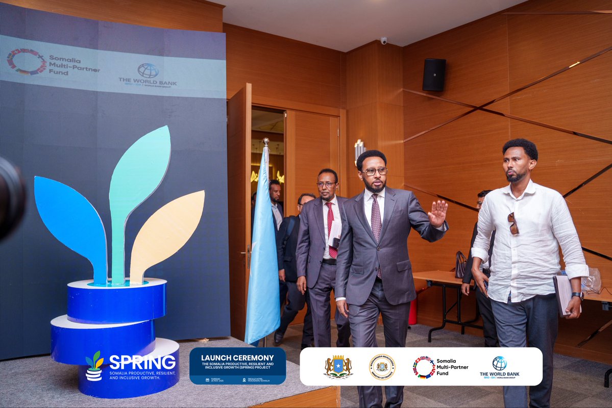 SPRING_MOF_SOM's tweet image. Minister of Finance, Bihi Iman Egeh, in attendance at the Spring Launch Conference today. “We thank the World Bank for their continuous support. It&apos;s a new year for the financial sector of Somalia.
#SPRINGProject #Somalia #Development