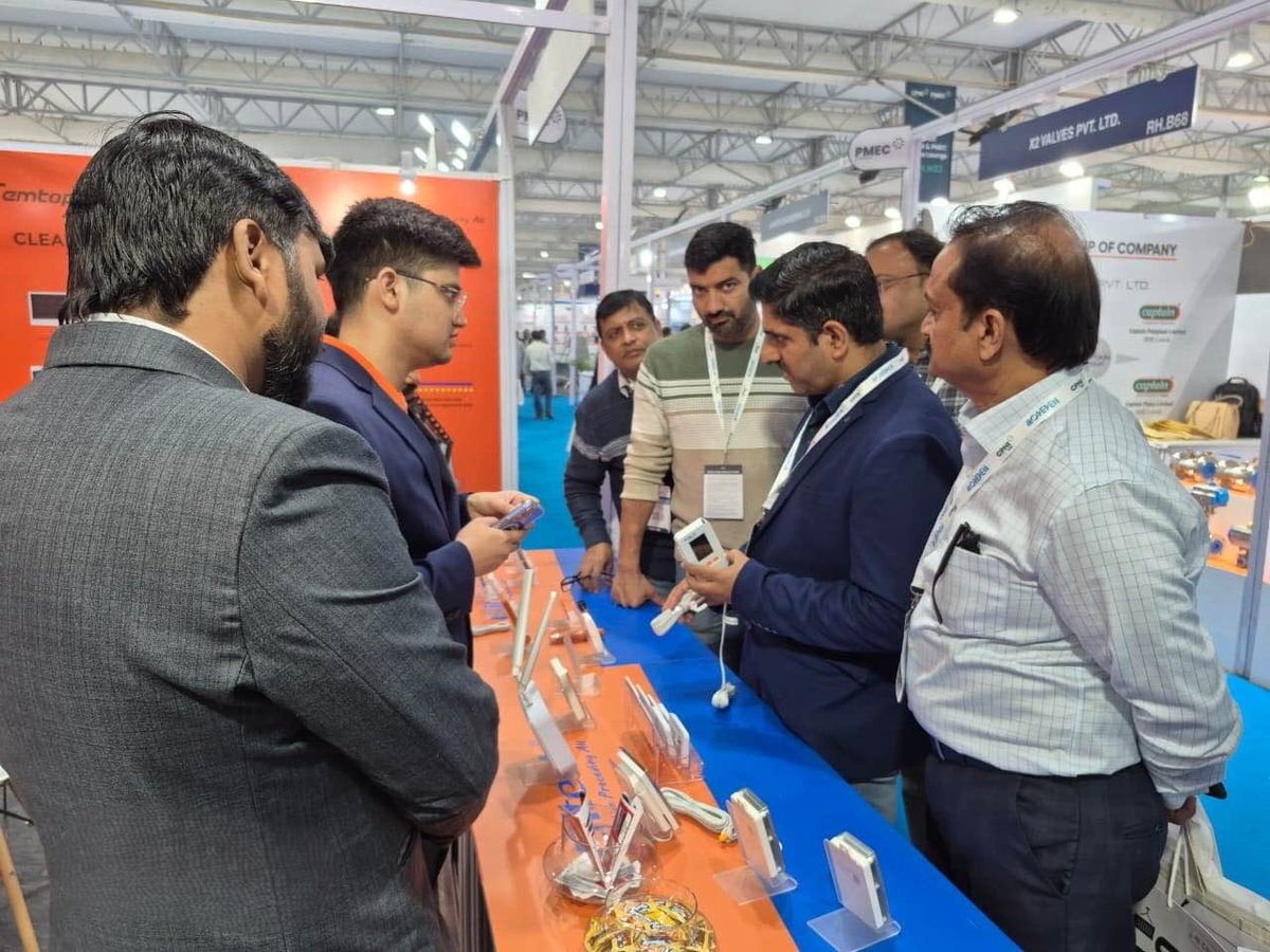 Elitech_Logger's tweet image. Day 1 at #CPHIIndia, we’re proud to present integrated solutions that bring intelligence and reliability to the entire pharma supply chain.

🗓Nov 25 - 27
🎯Find us at Booth RH.B67 to learn more and connect with our experts!

#logistics #realtimemonitoring #elitech #datalogger
