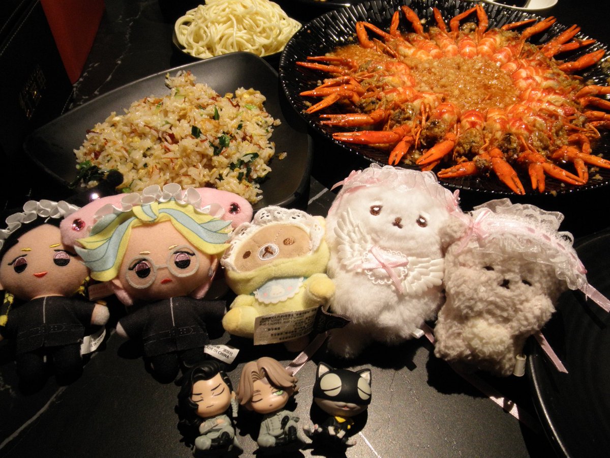 chamwy's tweet image. 📍红盔甲·小龙虾 홍쿠이지아

이것만 먹으러 상하이 열번도 갈수있어..
(실제로 두달만에 다시 가는 사람✌🏻)
면사리 추가해서 소스에 비벼먹으면 알리오올리오같고 너무너무 맛있다네요♡