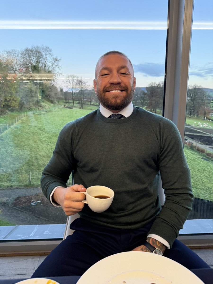 Conor McGregor tweet media