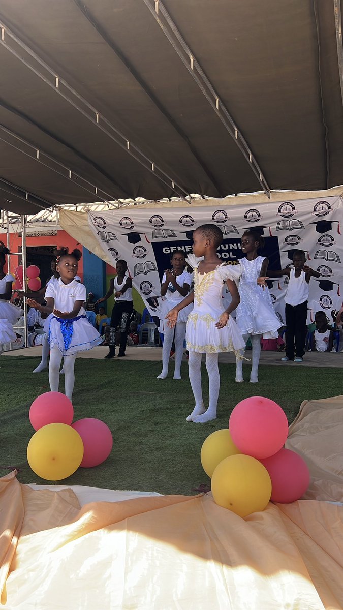 943qfmlira's tweet photo. JUSTIN!
Graceful moves on the stage! Graduands of Genesis Junior School steal the show with their beautiful ballet dance performance at the 9th Graduation Ceremony and end of year Festival
#943qfmupdates
#GenesisJuniorSchool #9thGraduation https://t.co/QLNkulhx4a