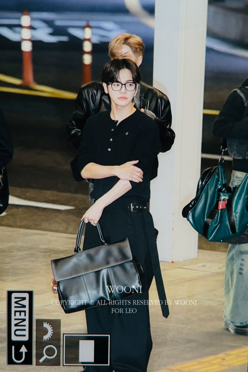 822zz6's tweet image. 251125 출국

#이리오 #리오 #LEO 
#알파드라이브원 #ALPHADRIVEONE #ALD1