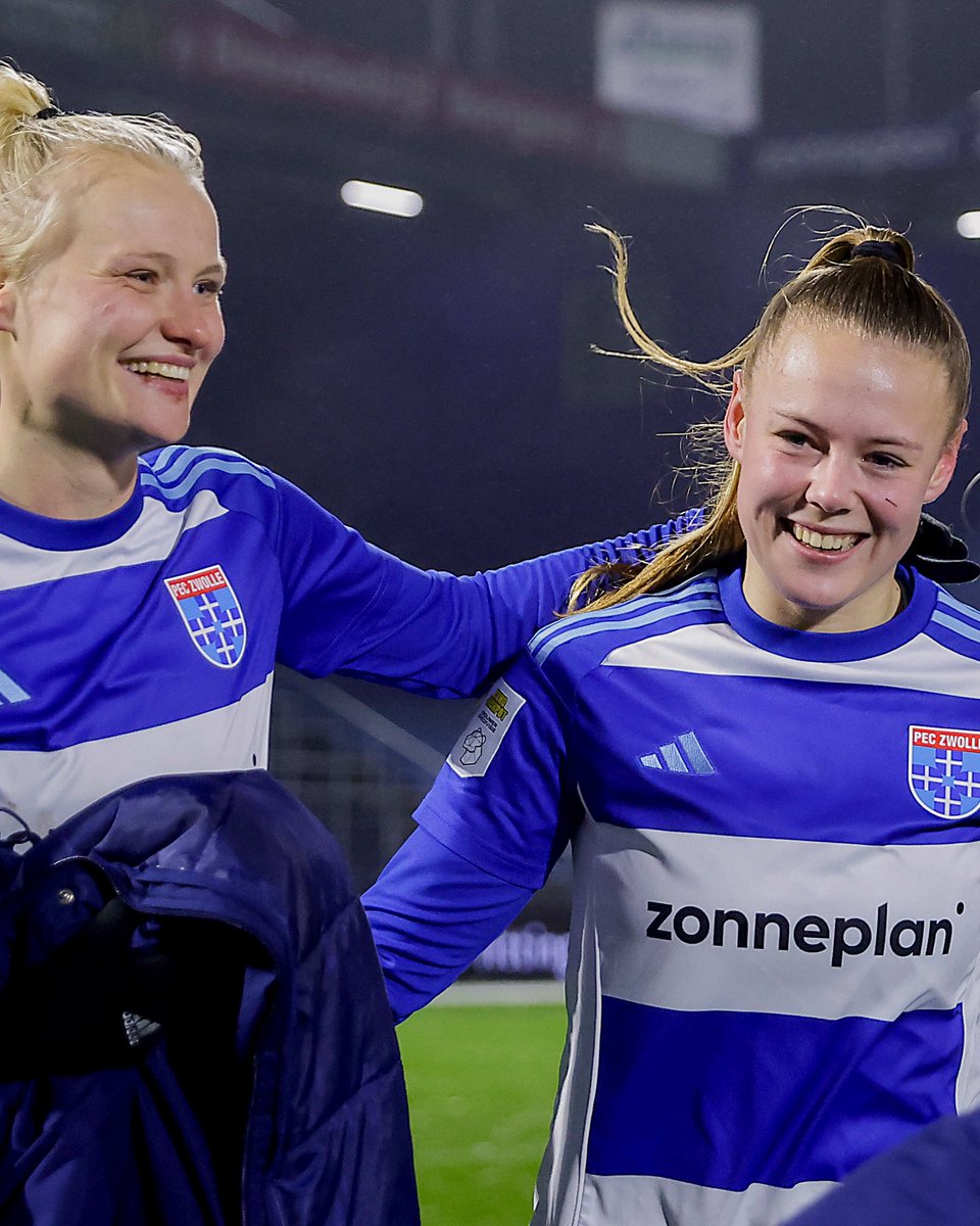 Back on the pitch 💙

Sanne maakt na haar herstel weer de eerste minuten op het veld.

#peczwollevrouwen