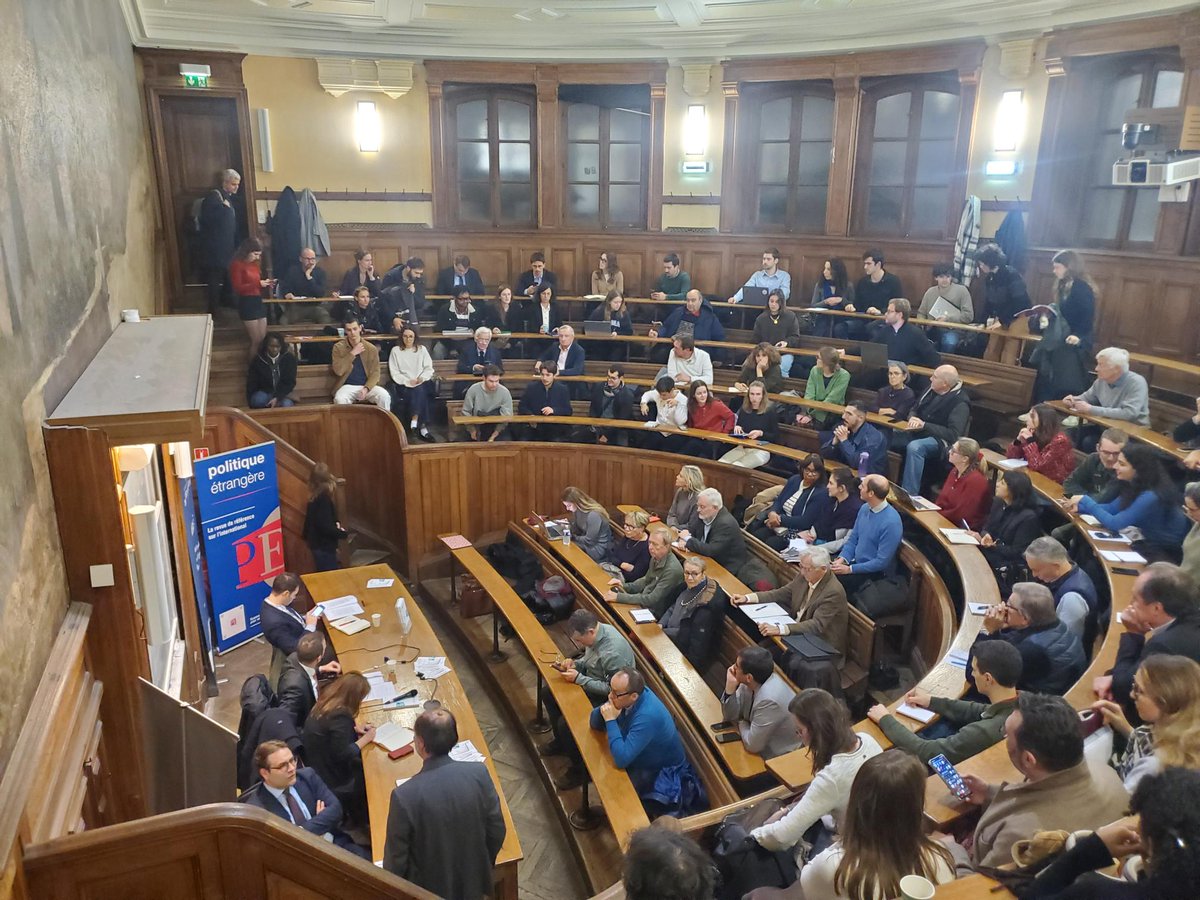 Politique étrangère tweet media