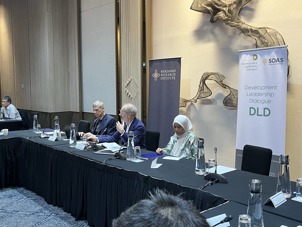 SOAS_DLD's tweet image. Christopher Cramer starts the afternoon on ‘Agriculture, Upgrading, and Sustainability’ with Jonathan Pincus and Suraya Binti Abdul Rashid.