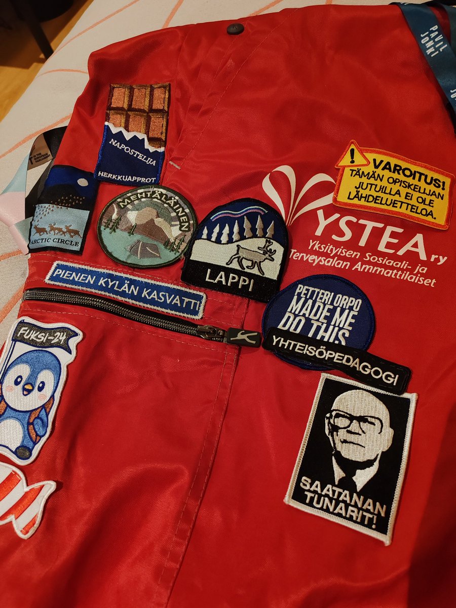 Aamupala ja haalari päälle.
#studia
#humak
#HUMAKO