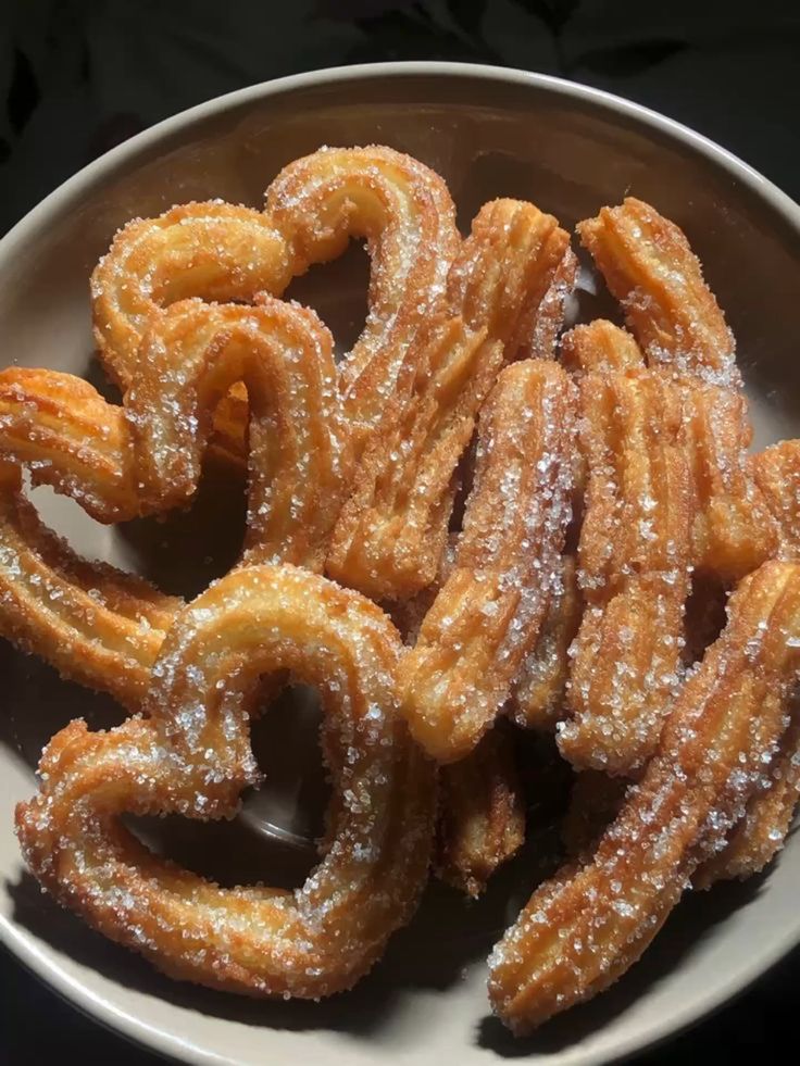 swtestdeer's tweet image. heart shaped churos !!