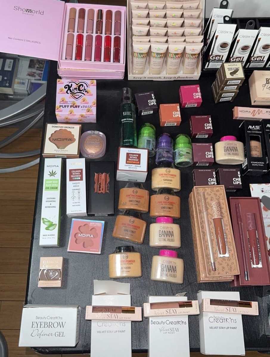 mybellabradshaw's tweet image. Come watch my recreate this looks step by step with the products used &amp;amp; for sale on my instagram live stream now!  My ig is @herbellastyle #makeup #makeuptutorial #makeuphacks #makeupartist #makeuproutine