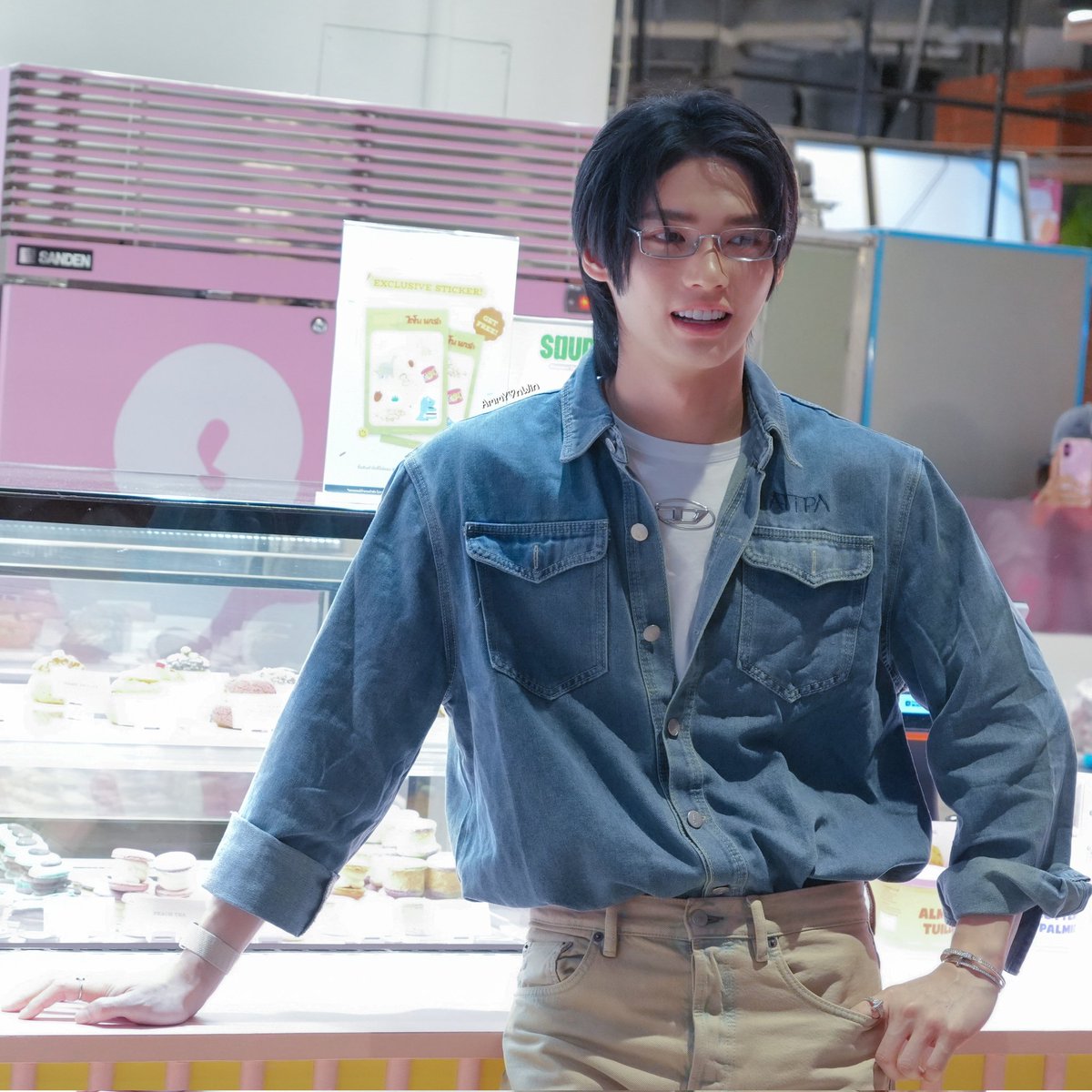 ammyamm_'s tweet image. เจ้าชายมาการองคนเก่ง 😊🩷😊
#SOURI #SOURIBKK 
#SOURILocalExclusiveMenu 
#winmetawin