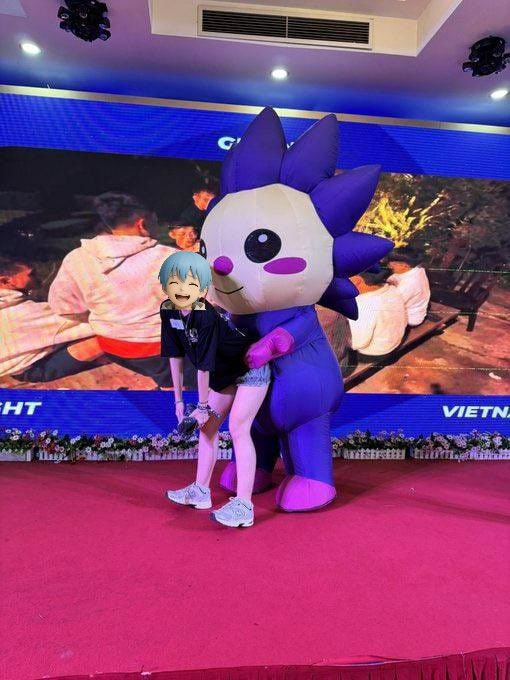 särrçs tweet media