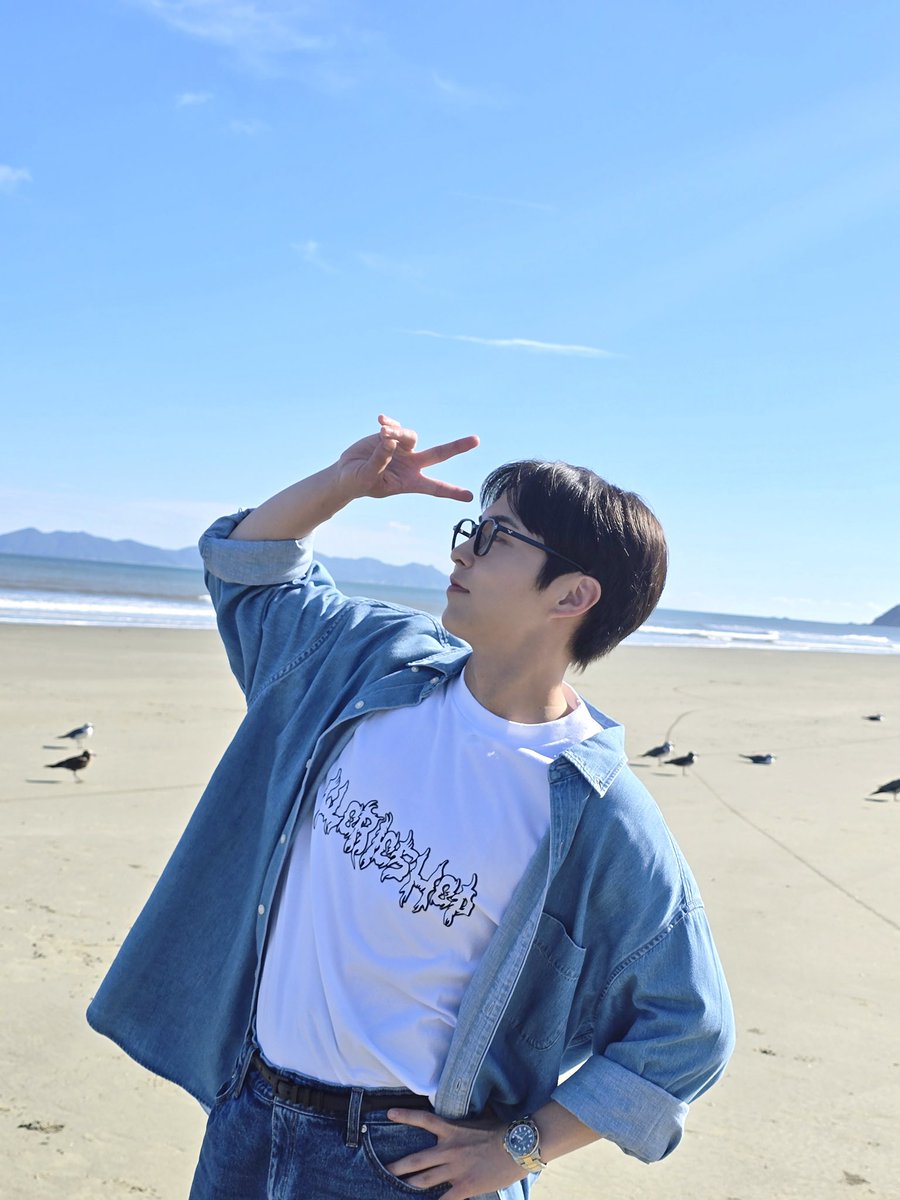 XIUMIN_INB100's tweet image. LG U+ 모바일 TV 송캠프

엑소엘! 송캠프 잘 보고 있나요??☺️
앞으로 더 많은 이야기가 펼쳐질 테니까 많이 기대해 주세요!!🌊🩵

#시우민 #XIUMIN #송캠프 #songcamp