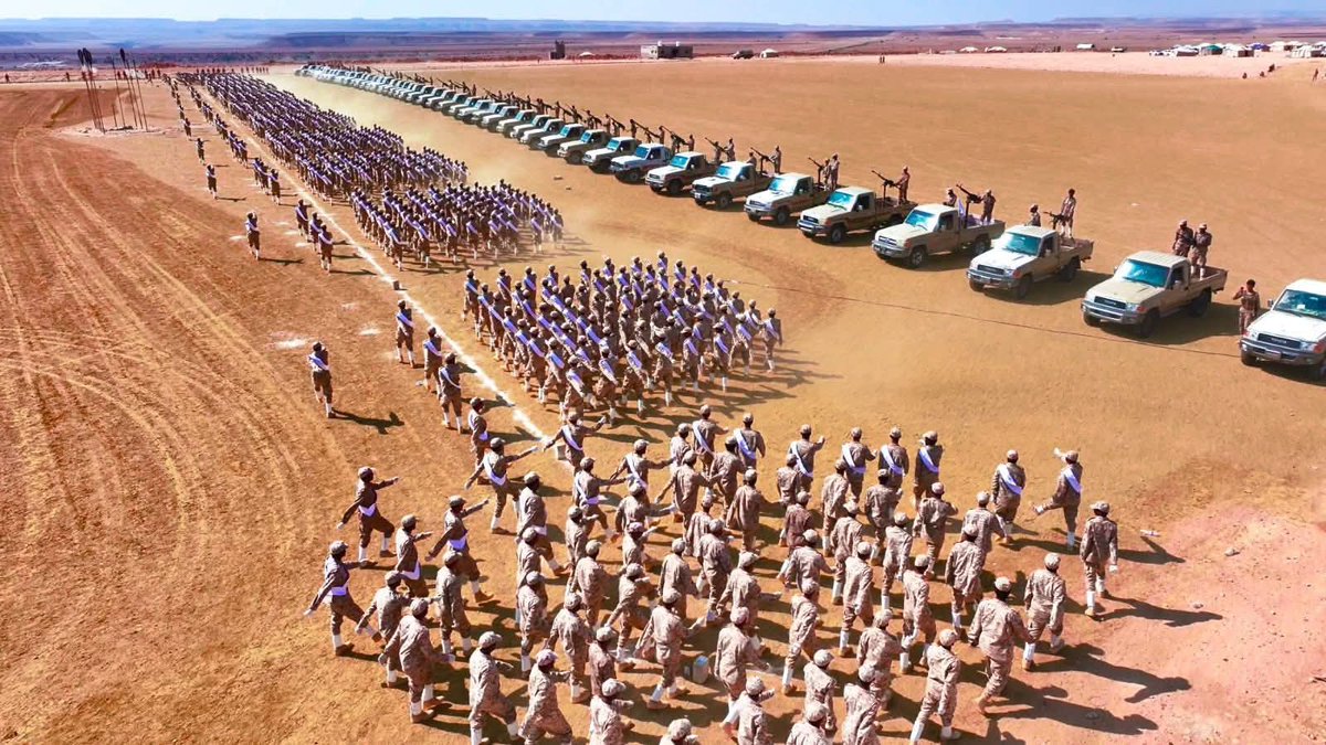 يبدو أن الجنرال صالح بن الشيخ أبوبكر "أبو علي الحضرمي" قد تناسى التاريخ، بل وحتى الجغرافيا، بعد غيابٍ عن حضرموت يقارب العقدين.

فالشيخ عمرو بن حبريش العليي الحمومي، ومعه قبائل حضرموت كافة، سقوا هذه الأرض بدماءهم منذ مئات السنين، ولم يكونوا يومًا طارئين عليها.
 عمرو بن حبريش