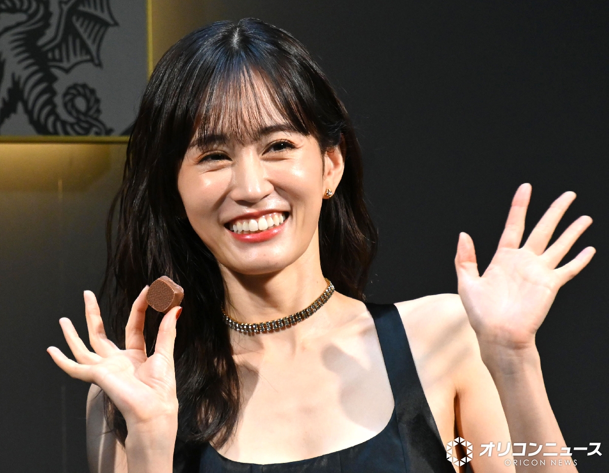 AKB48 前田敦子 NEW YORK ニューヨーク イベント 参加特典 生写真 画像・写真 | AKB48、前田敦子らOG参加の20周年記念シングルは「Oh my