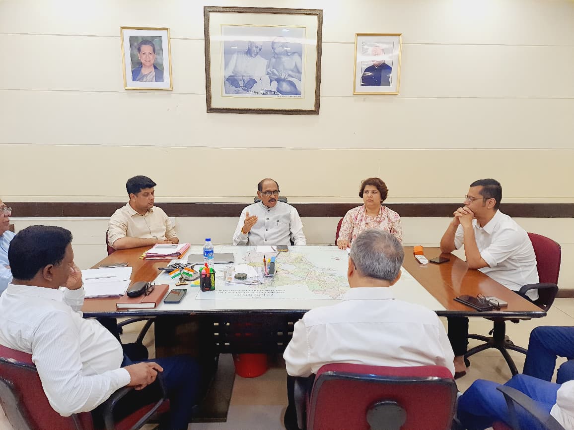 DivyakumarGoa's tweet image. Congress will choose its candidates with strategy, not in a hurry. The party will take decisions with clarity, calculation and not to please those who mistake noise for leadership.

#ZPelections