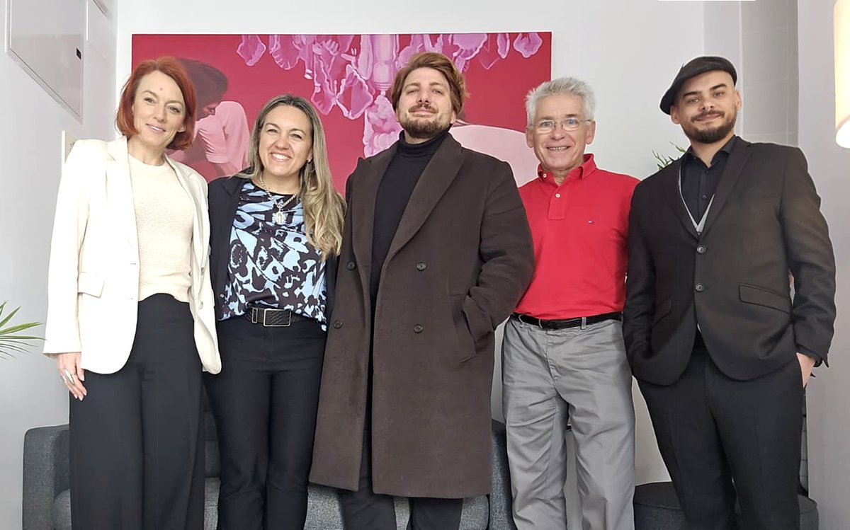 Es la #startup Inam, talento argentino que brilla desde Málaga con su 🔬 innovador modelo de producción, sin generar contaminación, de nanomateriales cruciales para las baterías de teléfonos y de vehículos eléctricos. Ha logrado el apoyo económico de inversores privados