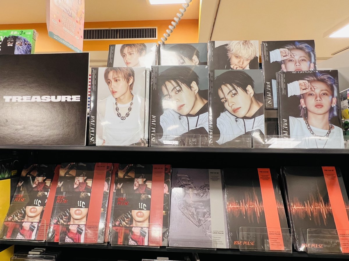 TREASURE 】 ご好評につき品切れしておりました 3rd MINI ALBUM [LOVE