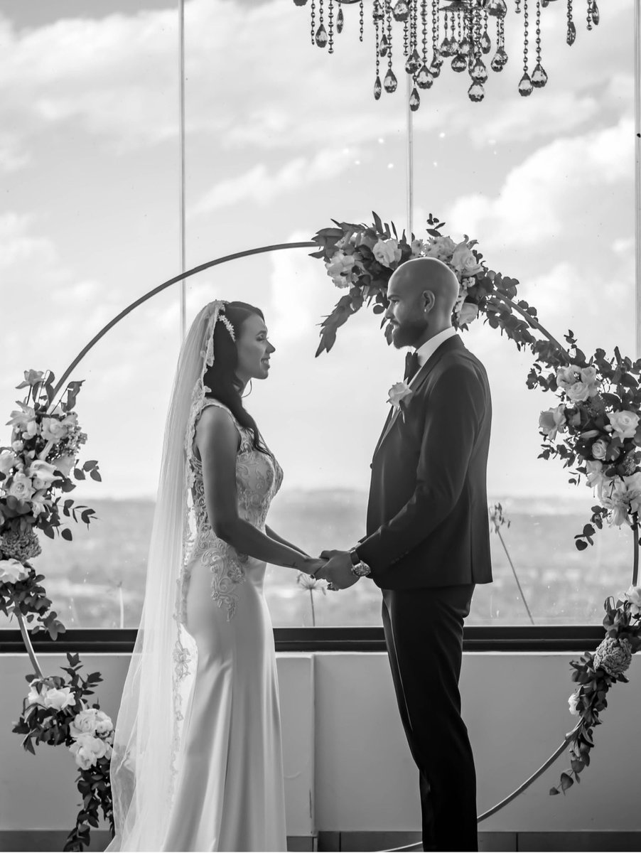 RobynSnayers's tweet image. Happy anniversary my love❤️🙏🏼