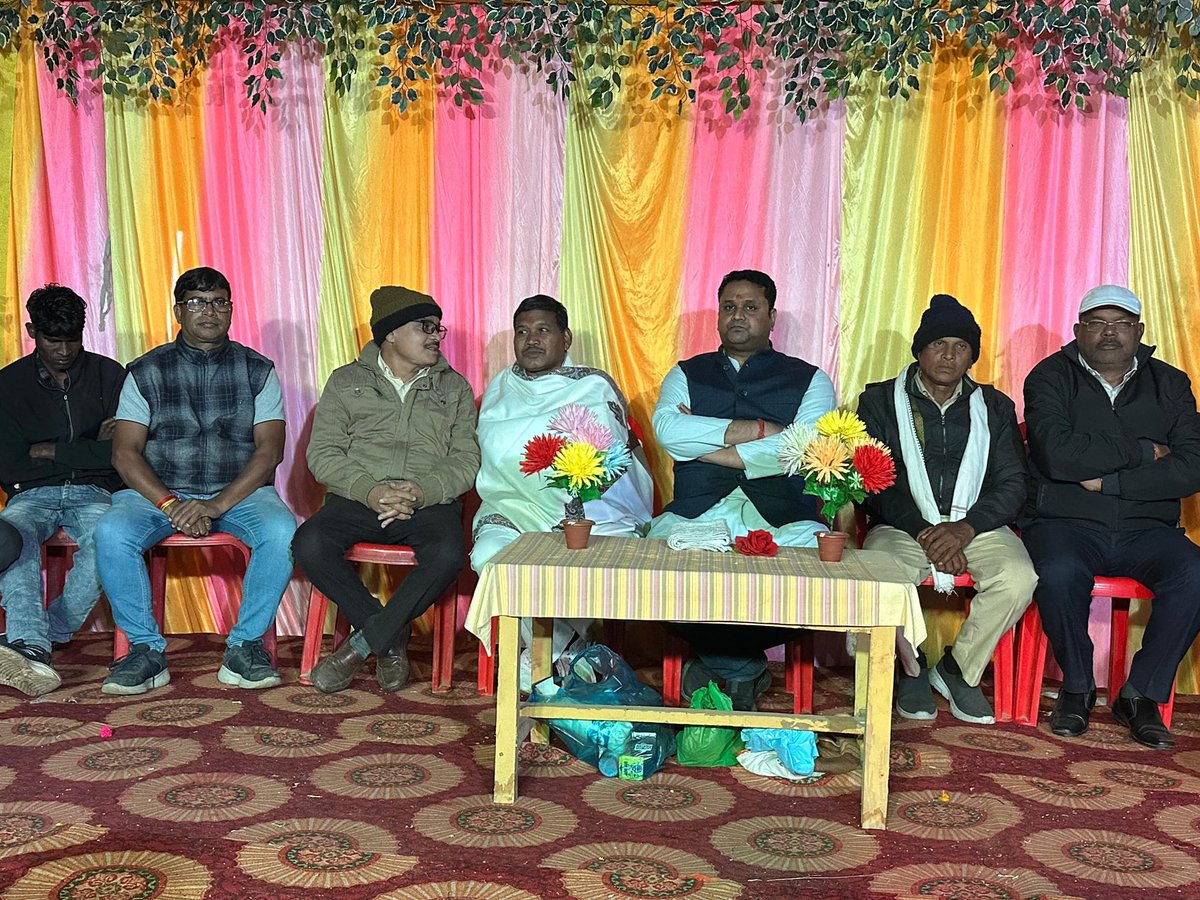 umeshpatelcgpyc's tweet image. खरसिया विकासखण्ड के ग्राम-जोबी में समस्त ग्रामवासियों द्वारा आयोजित ‘‘मां महालक्ष्मी पूजन एवं आनंद मेला महोत्सव’’ में सम्मिलित होकर आयोजनकर्ताओं एवं क्षेत्रवासियों से मुलाकात किया।