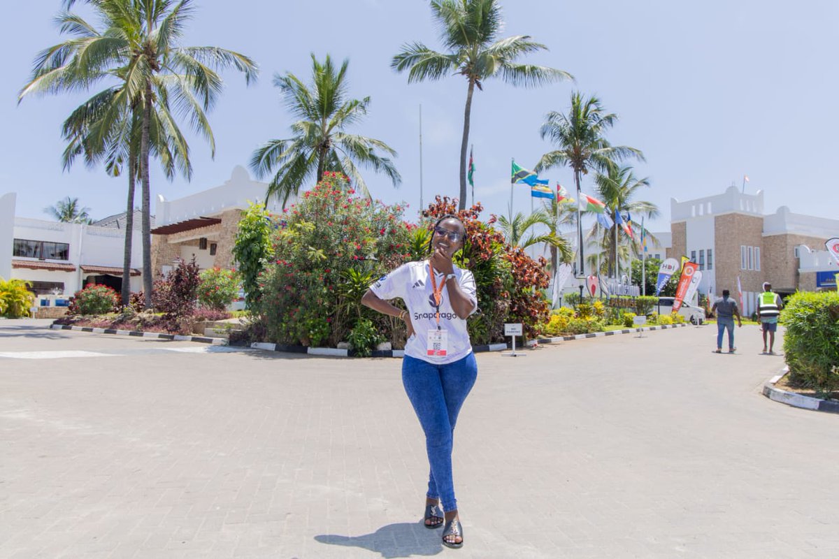 MadikizelaW6's tweet image. Health system transformation was emphasized as engineering and planning disciplines intersect in community health centres, preventive care and mobile clinics. Kenya must build a healthier population. #32ndIEKConvention #EngineeringtheFuture