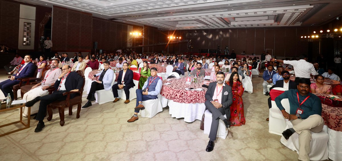 Udhaystalin's tweet photo. I addressed the #ABP Network Southern Rising Summit 2025 today on “The Dravidian Algorithm” - A framework for strengthening federalism.

I emphasised that Tamil Nadu, guided by the Dravidian Algorithm, will resist every cultural and financial domination attempt by the #BJP.

Despite the continuous onslaught from the Union Government through the misuse of independent institutions, Tamil Nadu, under our Hon’ble Chief Minister @mkstalin Avargal, will stand firm to uphold federalism and protect the rights and dignity of our people.

Tamil Nadu will fight. Tamil Nadu will win.

@abpnadu