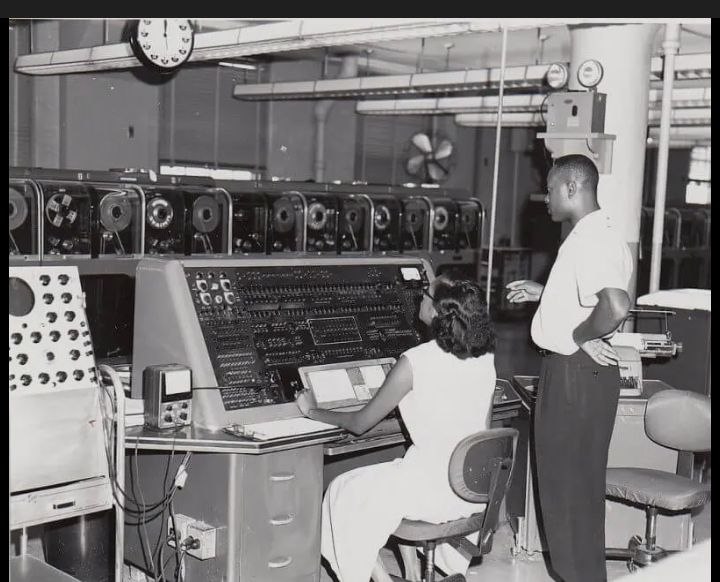 FaithOgoll70071's tweet image. Where it all began
Passion, patriotism and programming 
And the first computer in Kenya being installed in 1965 #programminginnovation #UoN #Computerscience #inovation