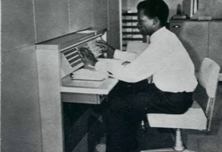 FaithOgoll70071's tweet image. Where it all began
Passion, patriotism and programming 
And the first computer in Kenya being installed in 1965 #programminginnovation #UoN #Computerscience #inovation