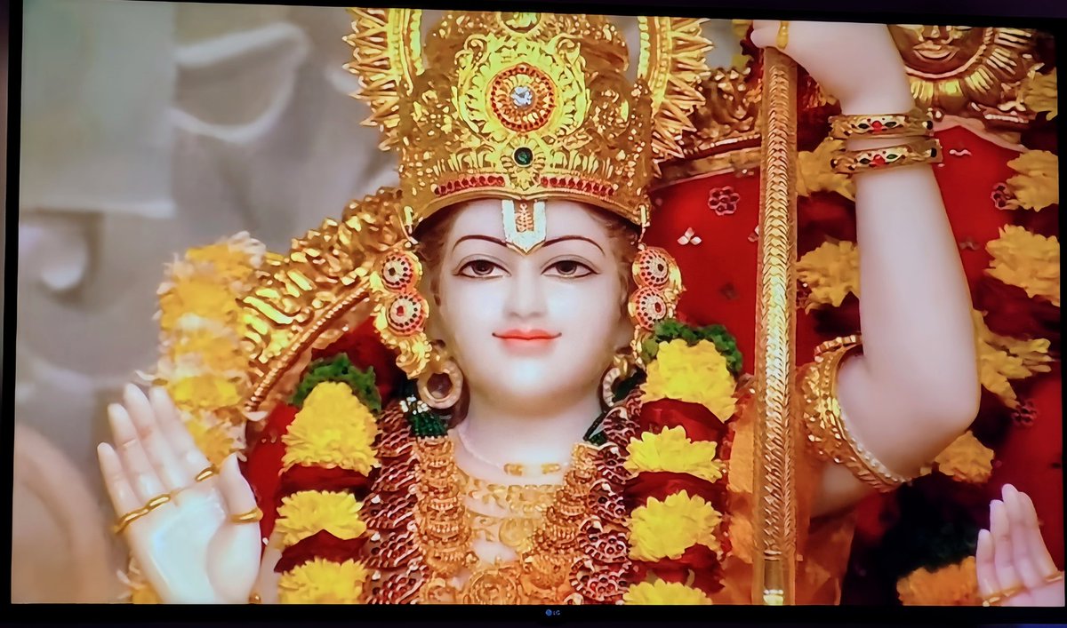 SingChaupai's tweet image. Feeling blessed to witness this moment 😇🙏🚩
#dharamdhwaja #jaisiyaram #JaiShriRam