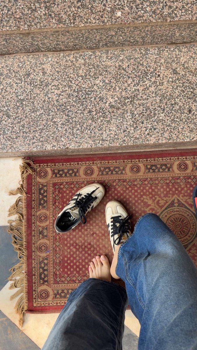 neha_basic's tweet image. Samba is my best buy till date! Thinking of grabbing another pair!
@Adidas, can we get more nice colour drops in India? Sambas deserve better options here! 👟 👣 👇🏿

What’s your most comfy, go to sneaker?