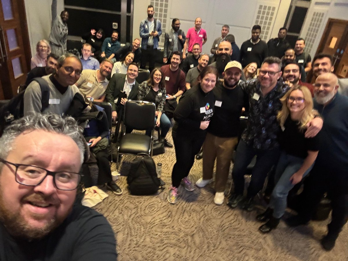 CNHuntingford's tweet image. yesterday, on my way back from a customer meeting i managed to stop by the UK Dynamics 365 &amp;amp; Power Platform User Groups (@d365ppuguk ) event in london for a sneaky panel with my frienda Erfan Siddiq (the host), Parvez Ghumra Heather Perriam and Natasza Kosakowska to talk about…