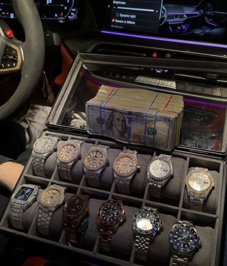 TailoredLuxe's tweet image. 